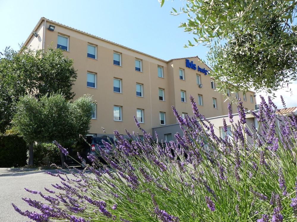 Ibis Budget Valentine Hotel